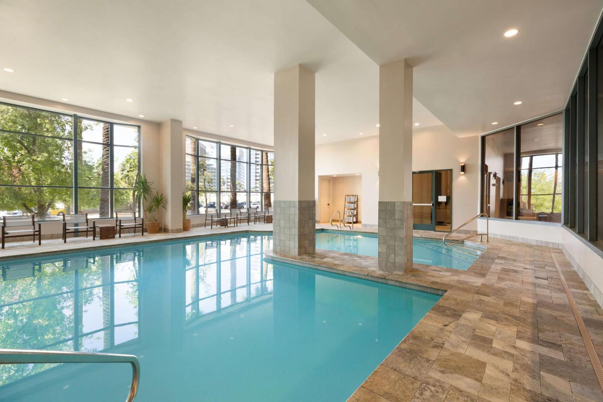 Embassy Suites By Hilton Phoenix Downtown North Buitenkant foto