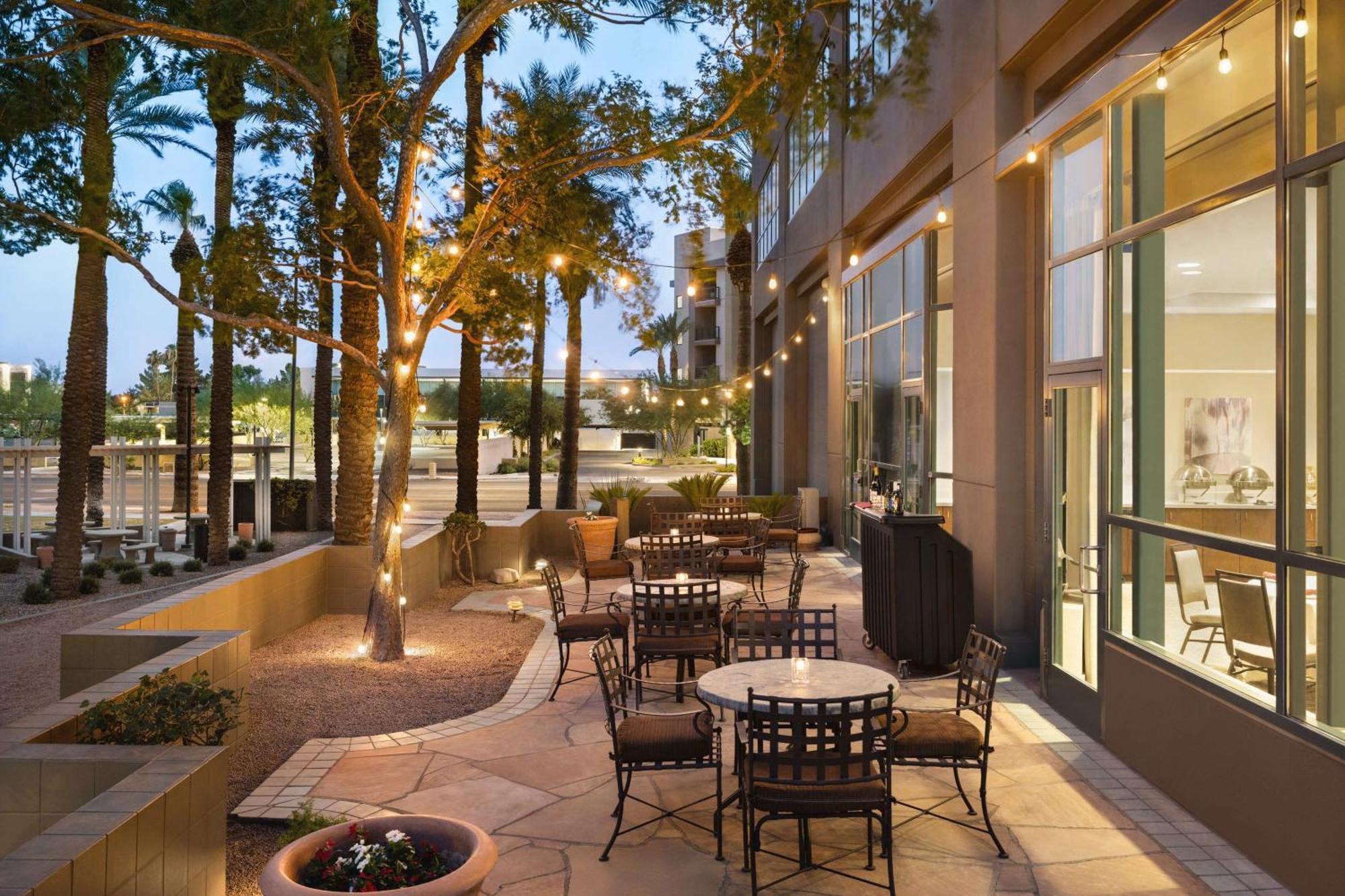 Embassy Suites By Hilton Phoenix Downtown North Buitenkant foto